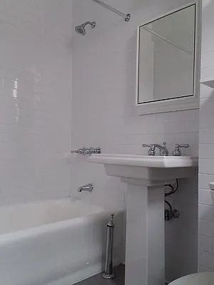 Rented by ONE Manhattan Real Estate | media 17