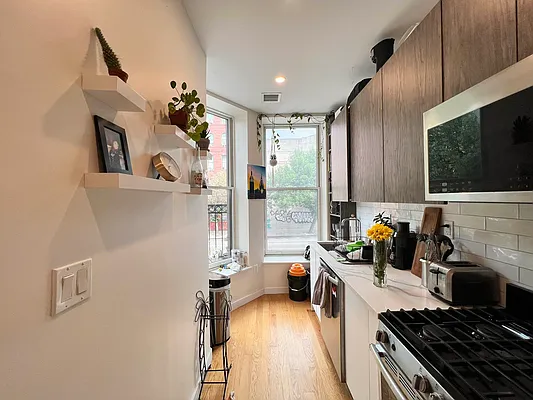 Rented by Massada Home Sales Inc | media 19