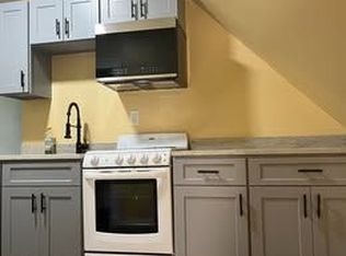 76 Baltimore St APT 3, Hartford, CT 06112