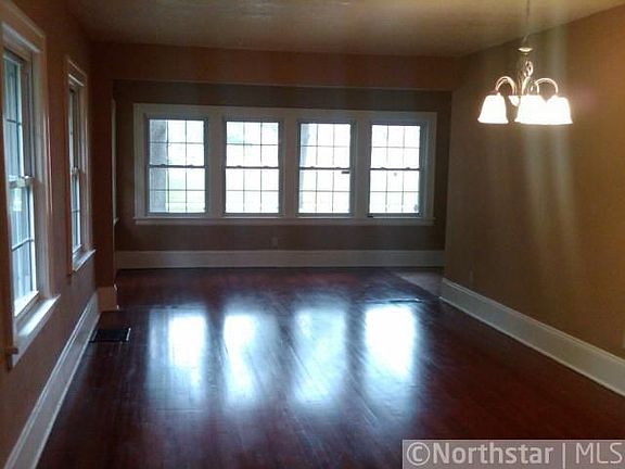 3rd image of 1812 La Crosse Ave
