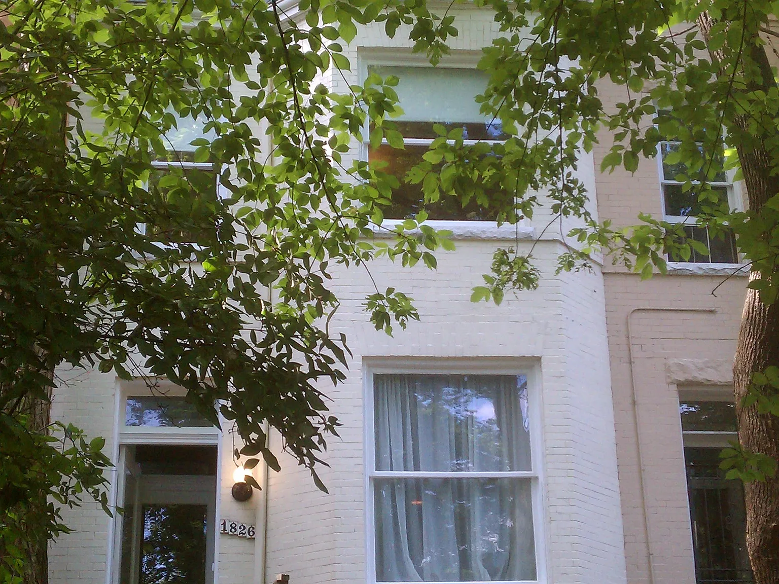 1826 Ingleside Terr NW — Photo 1