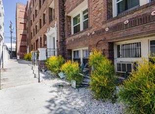 Mariposa III, Los Angeles, CA 90005