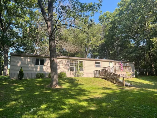 W10641 Hickory Ln, Fox Lake, WI 53933