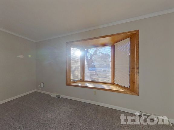 5th image of 6591 W Elmhurst Ave