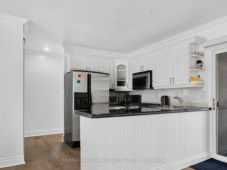 1125 Kenaston St — Photo 7