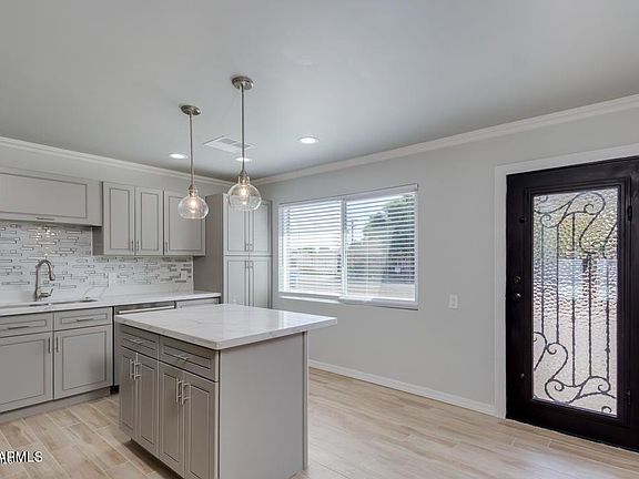 5th image of 3208 W Mclellan Boulevard W