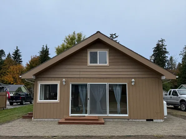 8256 Chilliwack Rd, Blaine, WA 98230