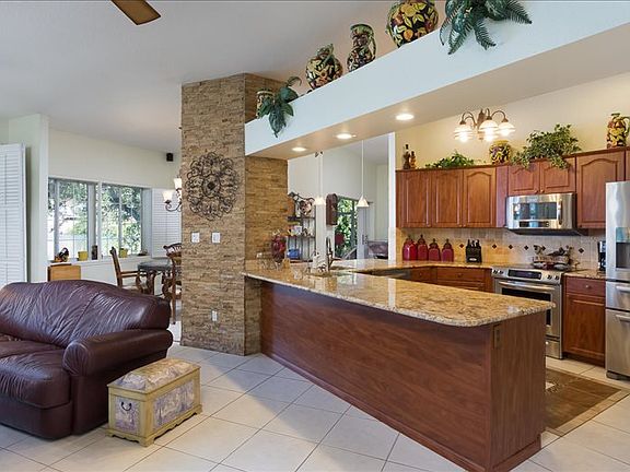 3rd image of 204 Huntley Oaks Blvd