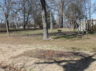 111 Daniel Dr, Mabank, TX 75156