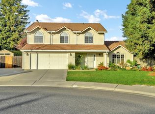 297 Grapewood Ct, Oakdale, CA 95361