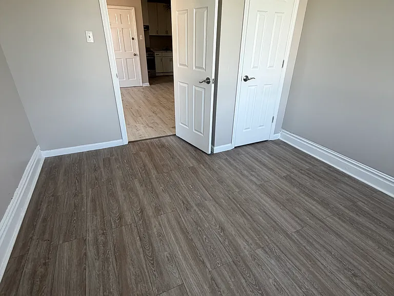 241 Duncan Ave #5C — Photo 8