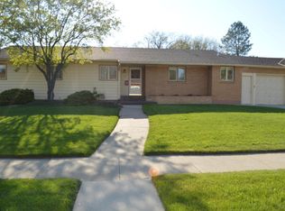 1405 N 1st St, Aberdeen, SD 57401