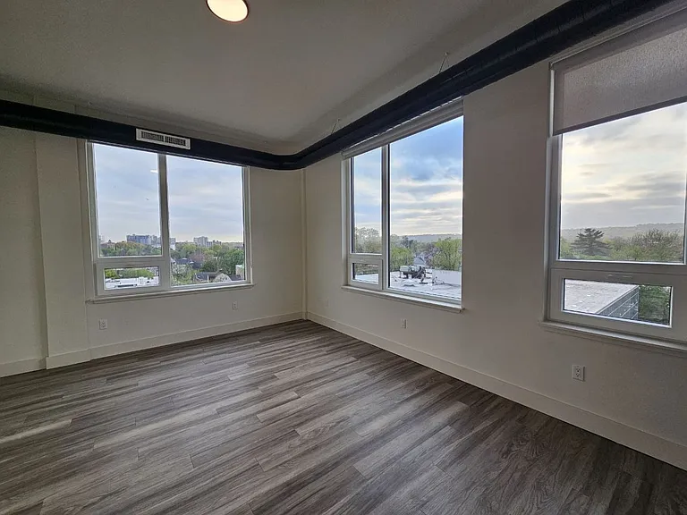 50 Washington St #62 — Photo 3
