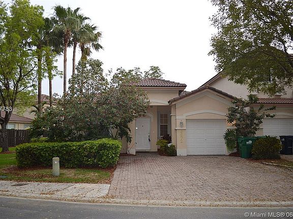 3rd image of 6673 NW 107th Pl