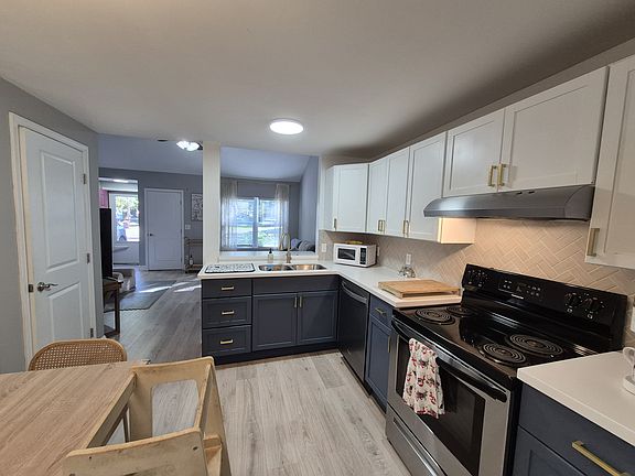 5th image of 81 Arrow Wood Pl