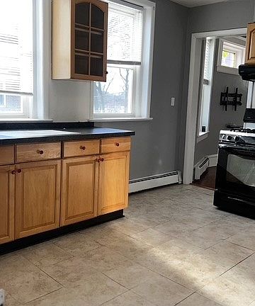 5th image of 48 Dayton St Floor 2