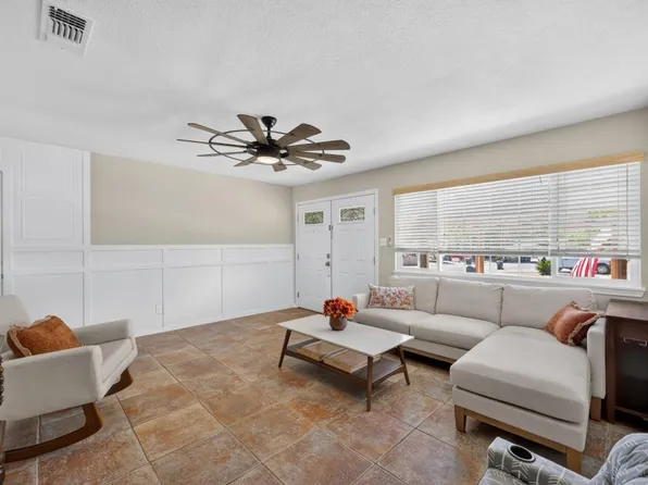6700 Woodmore Oaks Dr, Orangevale, CA 95662