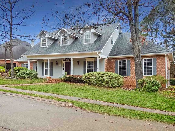 2nd image of 409 Woodland Hills Ct
