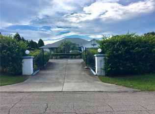 3216 W Blossom Dr, Beverly Hills, FL 34465