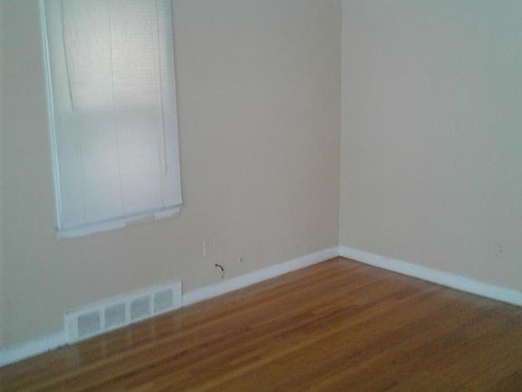 3rd image of 16562 Appoline St