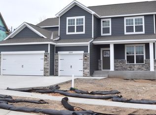 13110 Bauer Dr N, Champlin, MN 55316