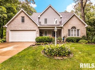1518 Grove Ln, Metamora, IL 61548