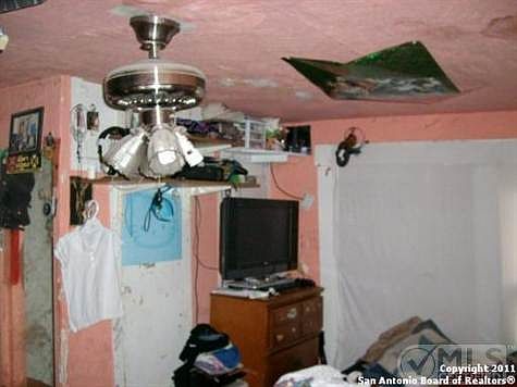 4th image of 3607 S Pine St