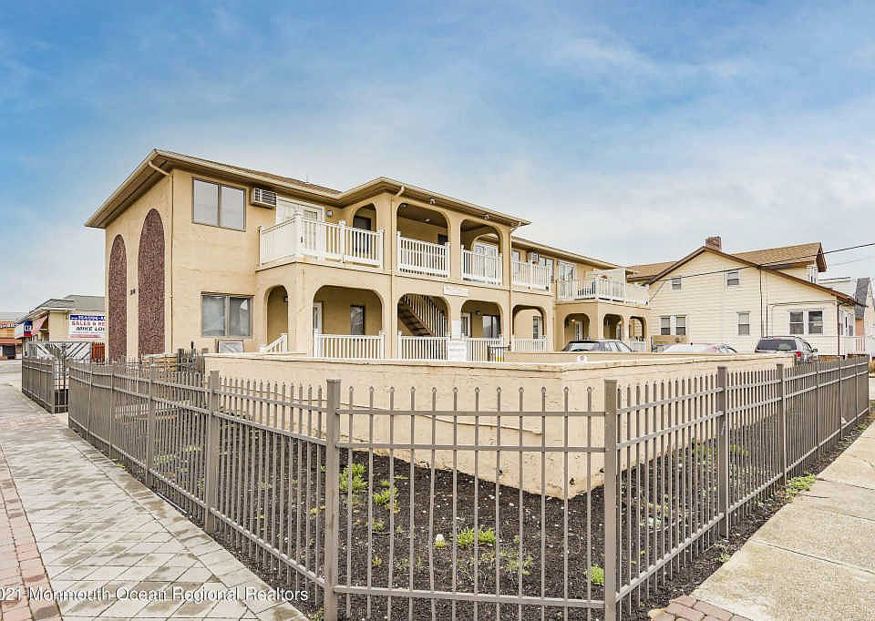1st image of 1210 Boulevard #B6