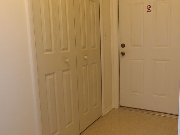 2nd image of 29900 Grand Oaks Dr APT 19