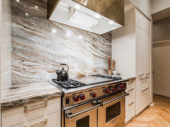 5th image of 3005 E Saint Marys Cir