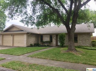 210 Taos Dr, Victoria, TX 77904