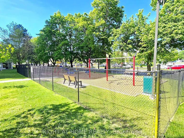 725 Don Mills Rd #2108 — Photo 23