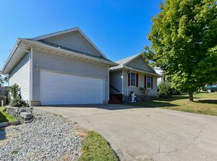 123 Primrose Ln, Branson, MO 65616