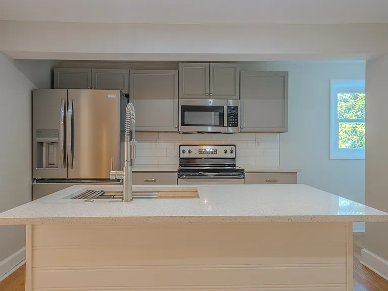 7 W Raleigh Rd #A — Photo 15