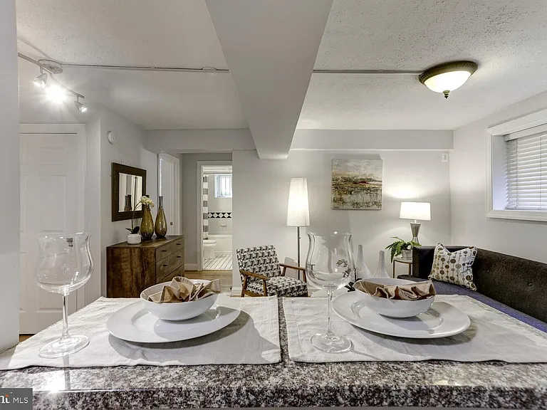 1833 S St NW #B1 — Photo 8