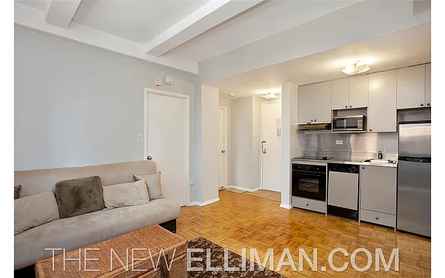 Rented by Douglas Elliman | media 15