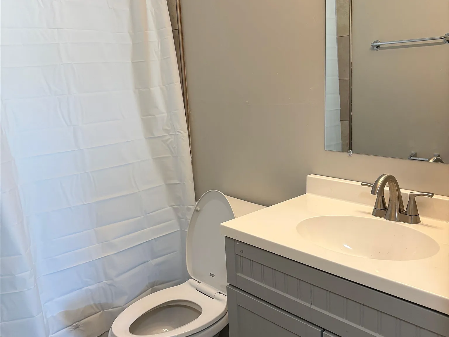 2 bed, 800 sqft, $1,050 — Photo 4