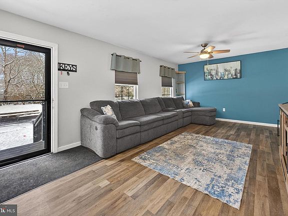 4th image of 13 Powder Ln