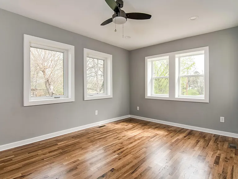 4139 Lloyd St — Photo 18