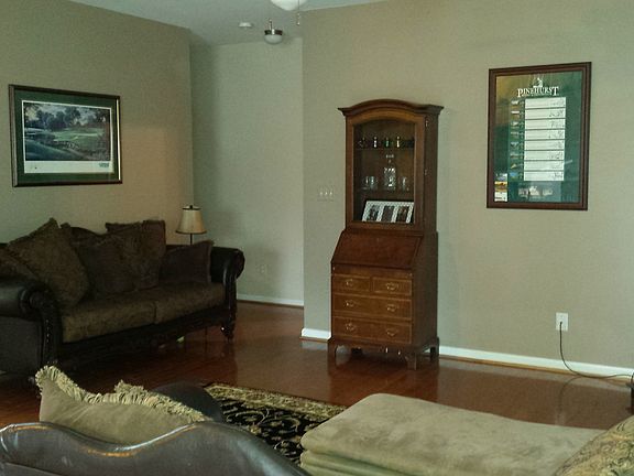 3rd image of 3768 Northrop Dr