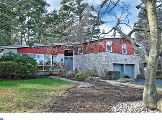 1426 Autumn Rd, Rydal, PA 19046