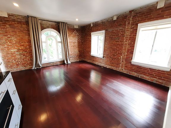 2nd image of 1234 N Formosa Ave #10