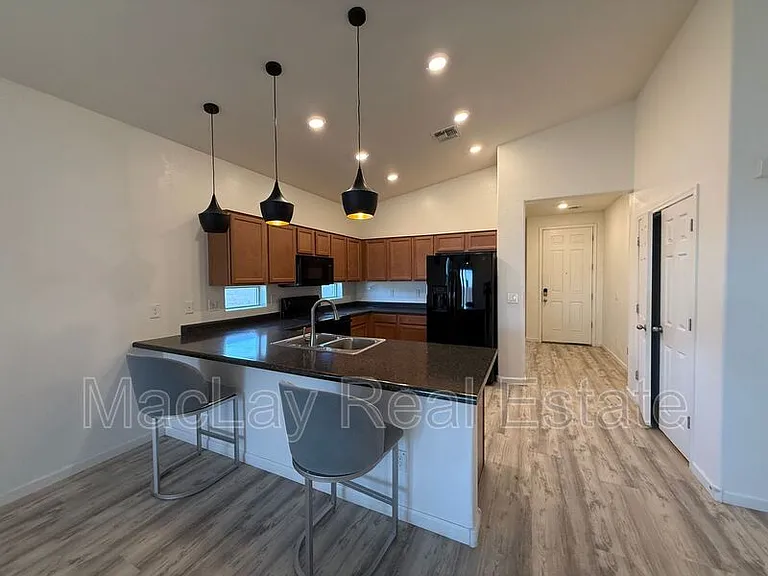2372 E Dust Devil Dr — Photo 5