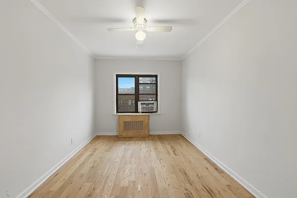 Rented by SERHANT. | media 5