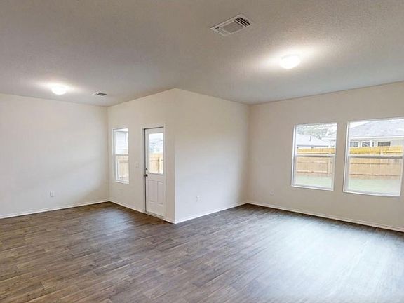 3rd image of 5912 Brocade Dr
