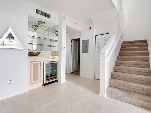 3rd image of 4784 S Central Blvd APT 21