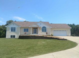 6926 Safford Rd, Rockford, IL 61101