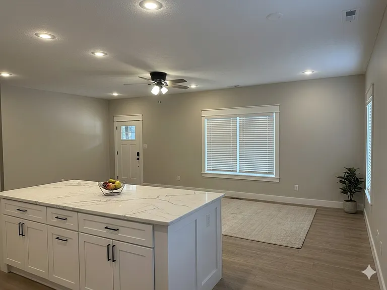 817 N College Ave #1 — Photo 19