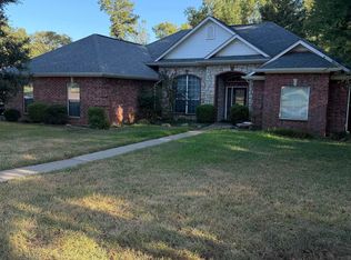 224 Stonebridge Ct, Gilmer, TX 75645