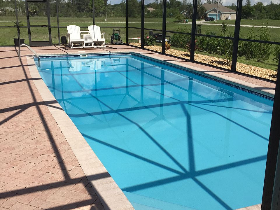 2nd image of 1003 NE 34th St